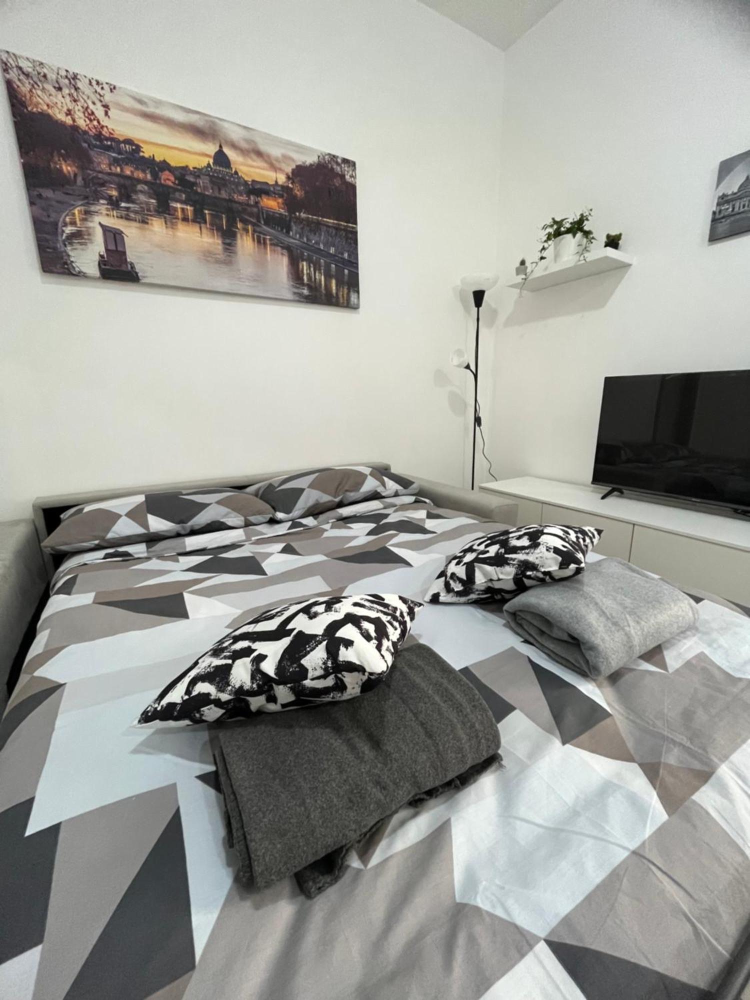 Monti Royal Rom